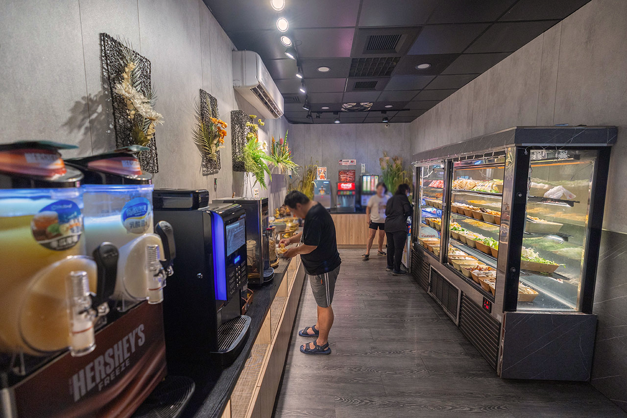 鍋泰暖 大里店，台中吃到飽泰式南洋火鍋，超強生日禮幾歲生日送幾片肉！夏日火鍋首選328起，台中大里美食推薦