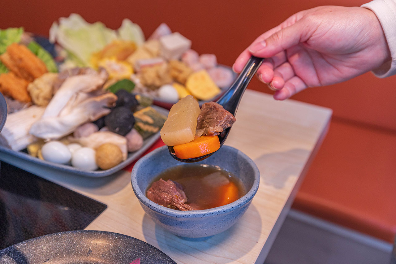 一個圓鍋｜台南超狂499起吃到飽火鍋，牛豬雞海鮮甜點剉冰近80樣自助吧美食，讓你一次吃到飽2026台南美食推薦