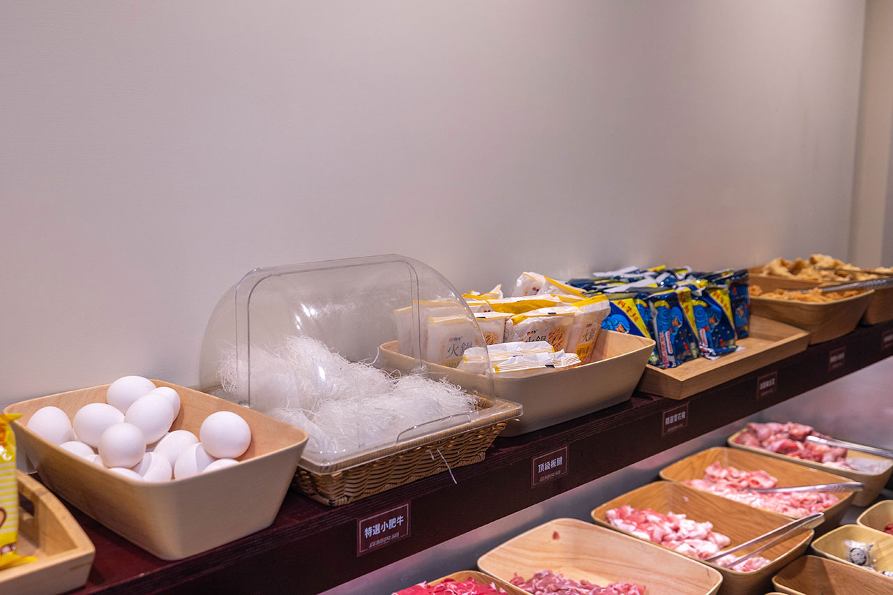 真涮吃到飽火鍋 北大店，新竹肉控必訪399起牛豬雞羊多種肉品無限吃！蔬食炸物飲料冰品自助吧隨你拿，最新2026新竹美食推薦