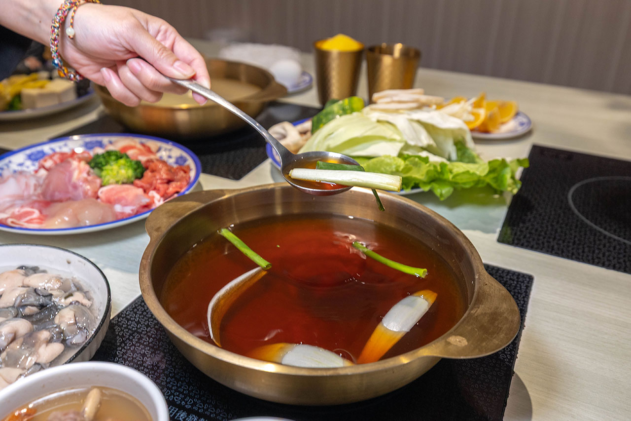 真涮吃到飽火鍋 北大店，新竹肉控必訪399起牛豬雞羊多種肉品無限吃！蔬食炸物飲料冰品自助吧隨你拿，最新2026新竹美食推薦