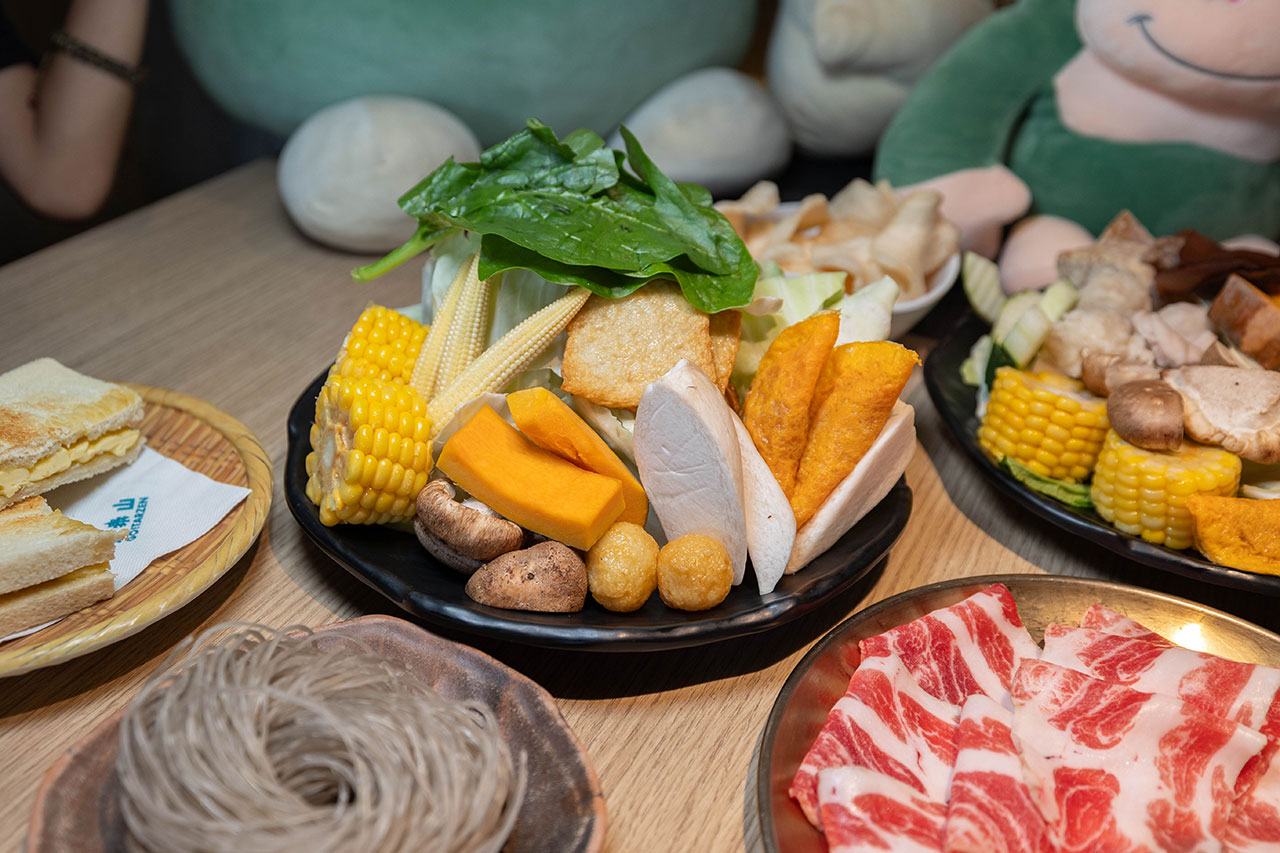 鍋泰暖 大里店，台中吃到飽泰式南洋火鍋，超強生日禮幾歲生日送幾片肉！夏日火鍋首選328起，台中大里美食推薦