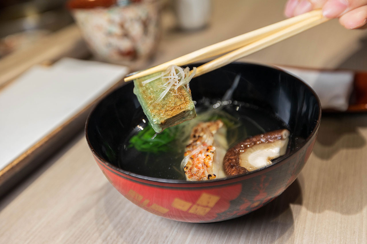 台中無菜單推薦船艙天 料理頂級天婦羅 Omakase 究極盛宴，九州松葉蟹、海膽鮪魚海苔包，最新2026台中北屯區美食推薦