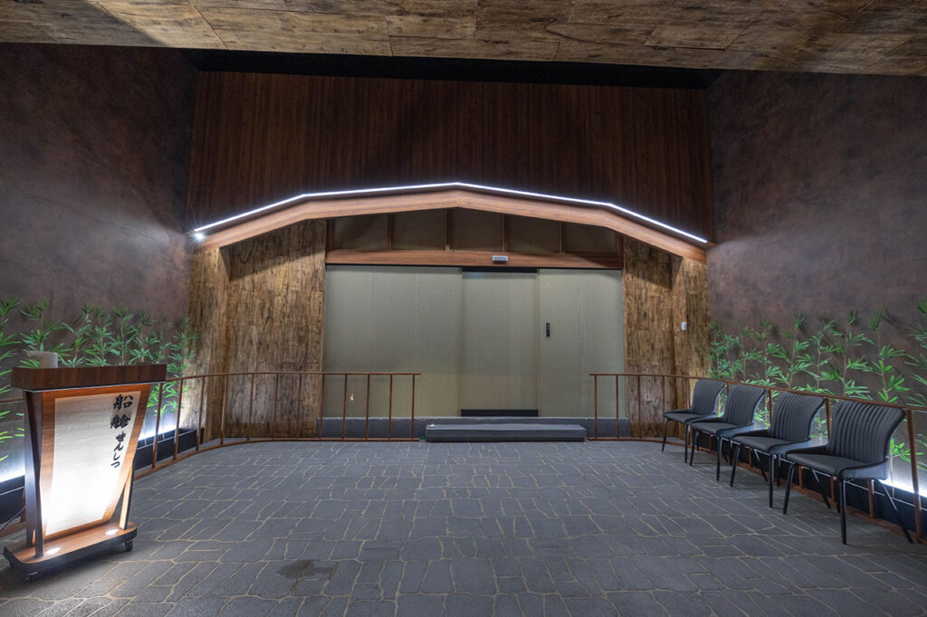 台中無菜單推薦船艙天 料理頂級天婦羅 Omakase 究極盛宴，九州松葉蟹、海膽鮪魚海苔包，最新2026台中北屯區美食推薦